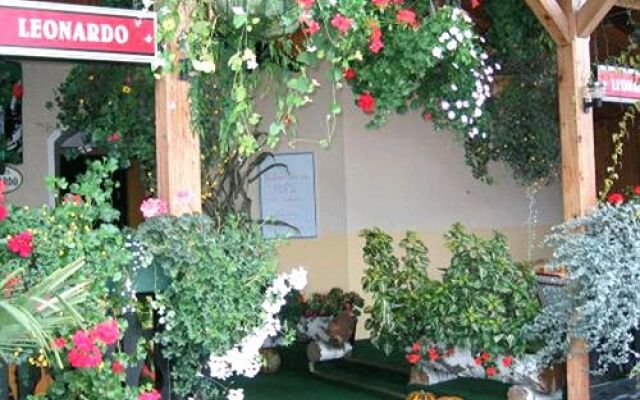 Hotel Leonardo
