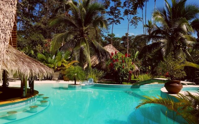 3 Bamboo Lodge
