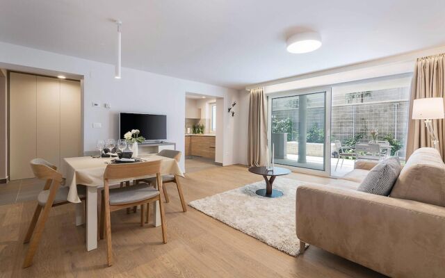 Beautiful Home in Plomin With Jacuzzi, Wifi and 1 Bedrooms