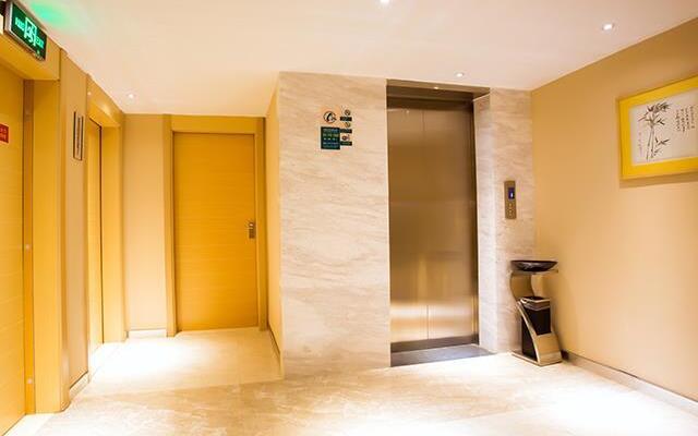 City Comfort Inn Hezhou High Speed Railway Station