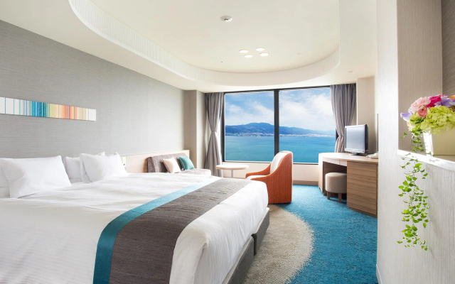 Lake Biwa Otsu Prince Hotel