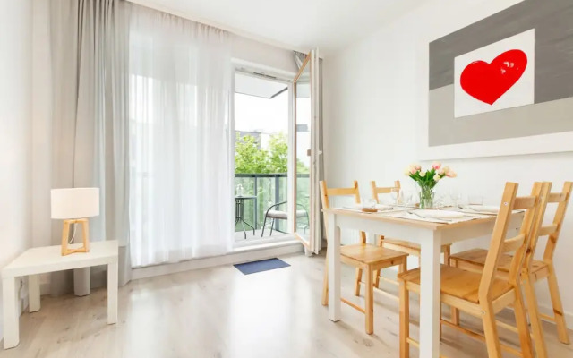 Apartment Harmonia Oliwska by Renters