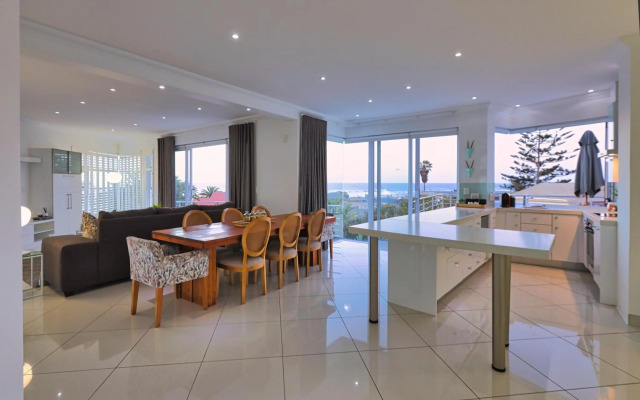 Denhill Villa Unit 4