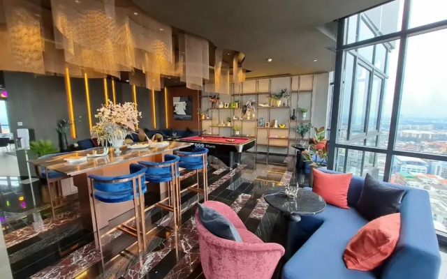 Elegant Room With Roof Top Pool - Best In Pattaya