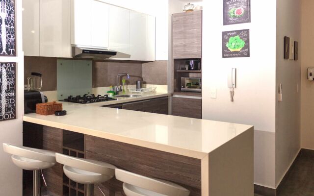 Moderno Edificio Sobre la Playa - Luxury