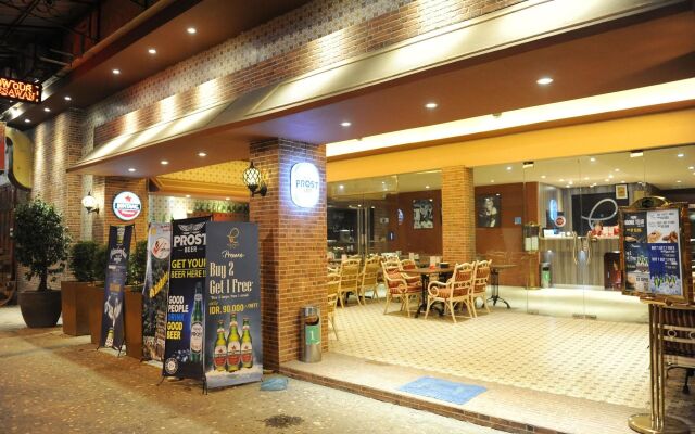 Kama Hotel