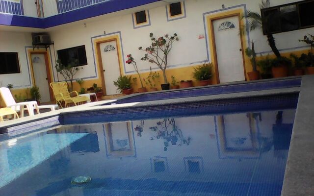 Hotel Sarabi Barra de Navidad