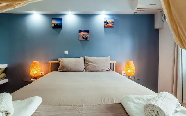 City-Sea Fusion, Elegant Gem Minutes from the Beach