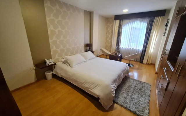 Hotel Ficoa  Real Suites