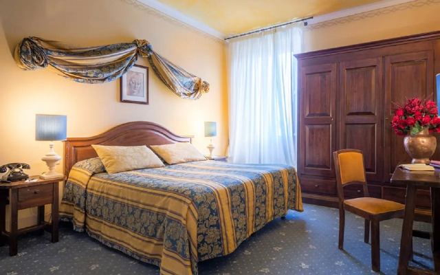 Palazzo dal Borgo Hotel