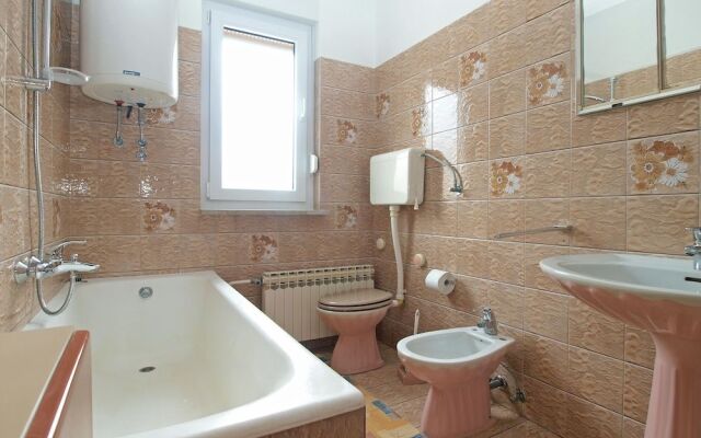 Apartment 1704