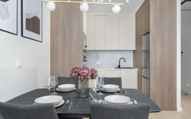 Wroclaw Apartment With Bathub by Renters
