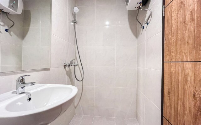 Serene Studio Room At Delft Ciputra Makassar Apartment