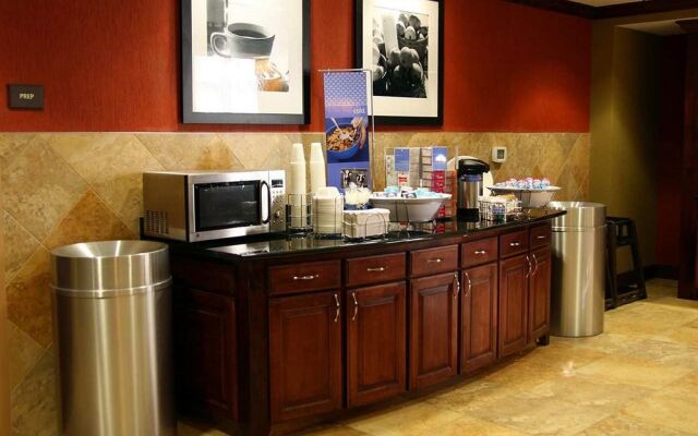 Hampton Inn & Suites Opelika - I-85 - Auburn Area