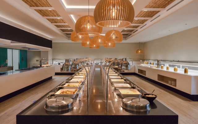 Отель Blue Lagoon Village