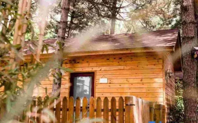 Sanhe Yijingyuan Homestay
