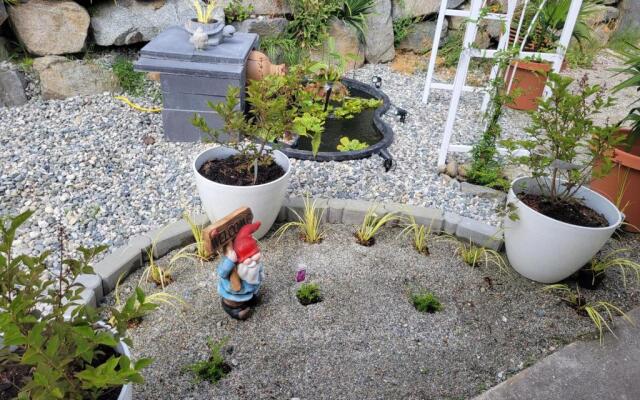 JoyVeal’s Homey Place