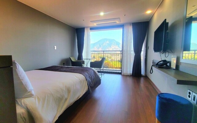 Sanbangsan Hotel