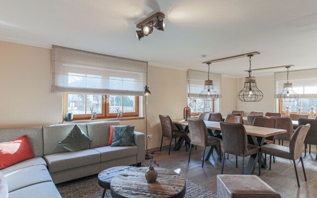 Luxurious Chalet Near Ski Lift in Hopfgarten
