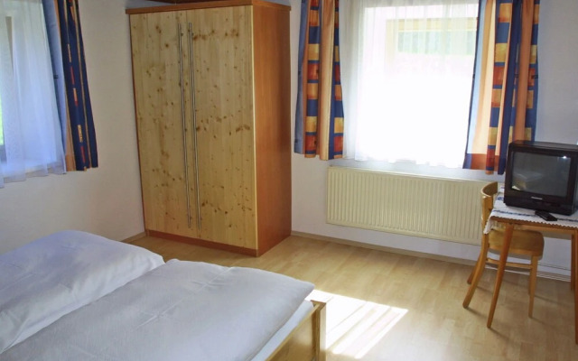 Charming Apartment in Faggen Near Sarfaus Ski Area