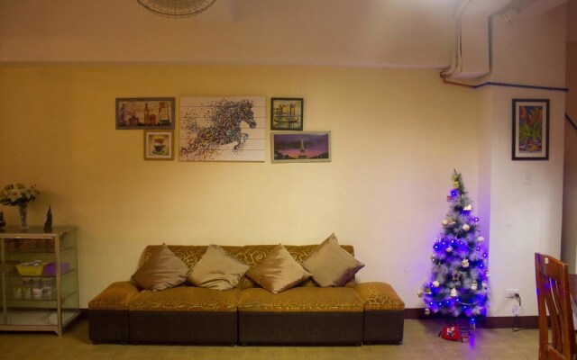 LUXS Capsule Hotel - Hostel - Adults Only