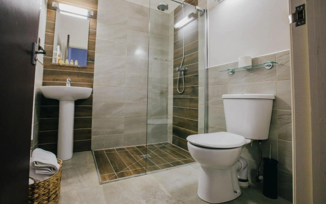 Duke Of Edinburgh Hotel