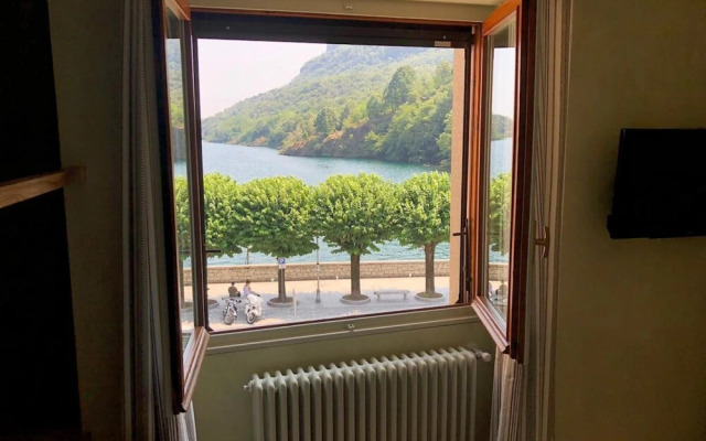 Carola B Tastefully Furnished Apartment Lakefront