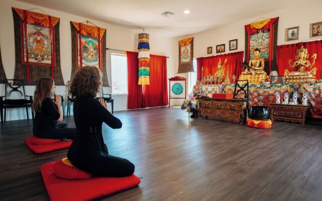 Quiet Mind Mountain Lodge, Retreat and Spa