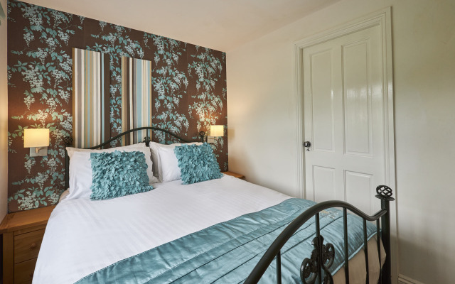 Host Stay The Paddock