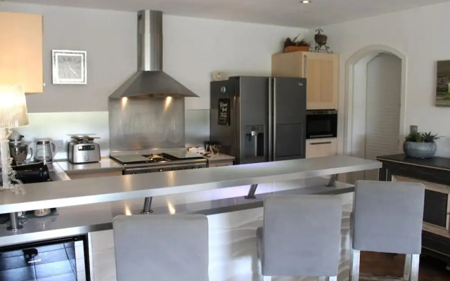 Holiday Home With Large Garden and Pool