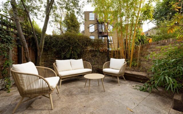The Camberwell Secret - Alluring 3bdr House With Garden