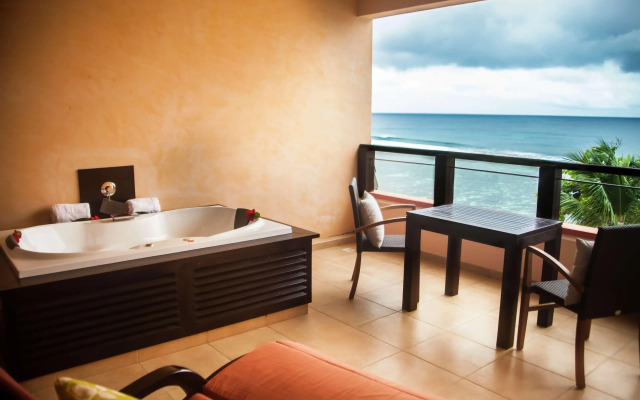 DoubleTree by Hilton Seychelles - Allamanda Resort & Spa