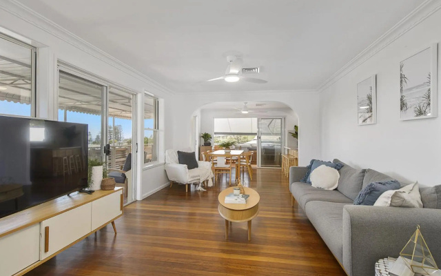 East Point Holiday Home – Guest Rooms – Crescent Head