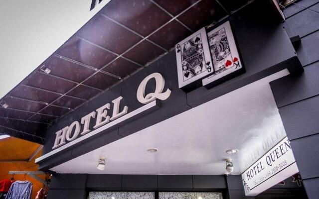 Hotel Queen