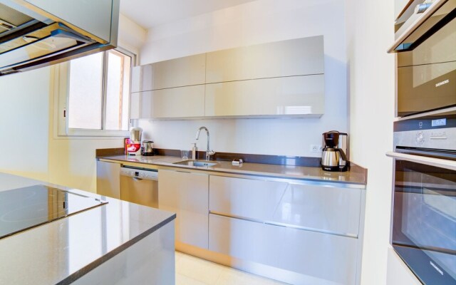 Le Cyrus Apartment 2