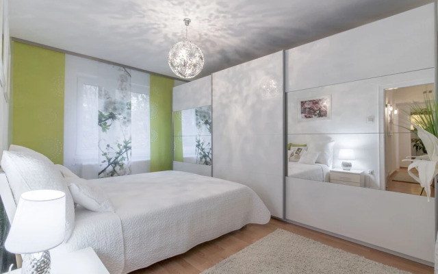 PRIVATE APARTMENT ISARSTRAßE