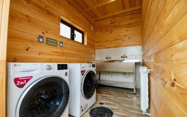 Glamping & Motel Alliance