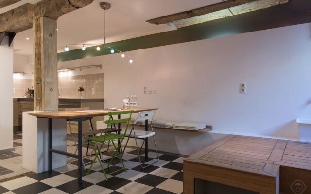 Canal West Area Apartments