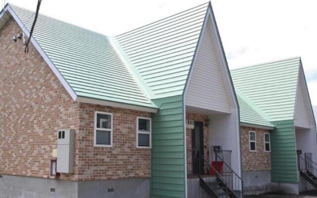 Yotei Townhouse - 2 bedrooms with covered BBQ deck