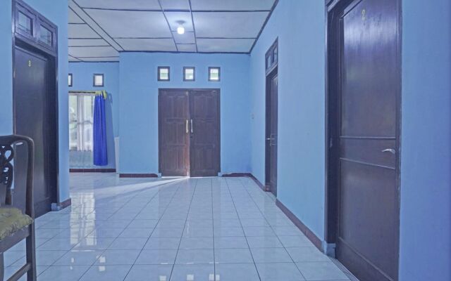 OYO 92997 Villa Hj Karnadi