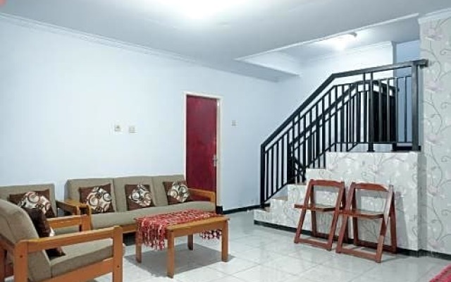 OYO 1380 Velodrome Family House Syariah