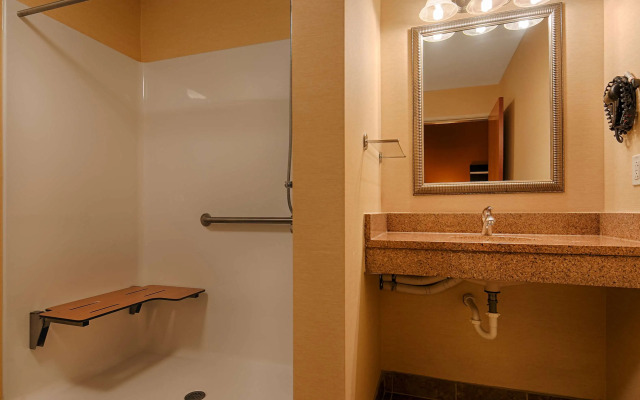 Best Western Plus Pontoon Beach