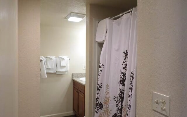 Summit at Granby Resort by RMG