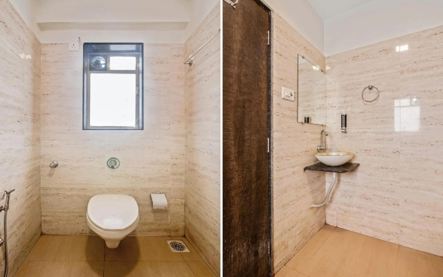 OYO SilverKey 76611 Nirsukh Palace