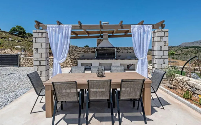 Villa Marielia - With 60m2 Private Pool