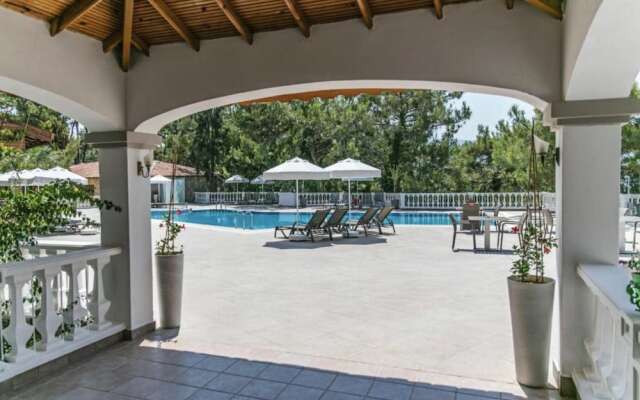 Pine Villas & Apartments Kusadasi