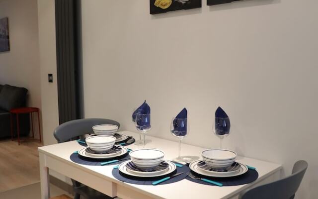 Modern Clapham Jct Apt with Parking