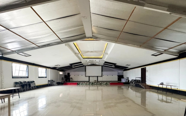 RedDoorz Syariah @ Sultana Guest House – Hotel Rooms – Bandung