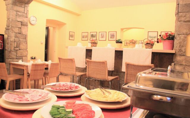 City Lounge Hotel