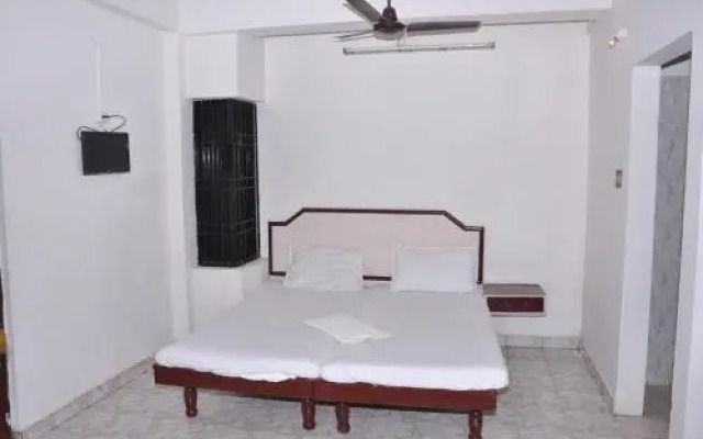 Abirami Inn